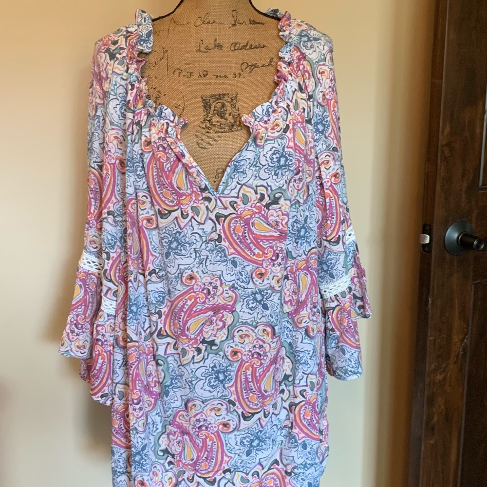 LAST ONE! Lovely plus blouse-New! - Picture 1 of 5